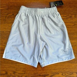 NWT Nike boys grey shorts. Size small